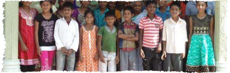 Some of the famiilies affected by flooding in Sri Lanka