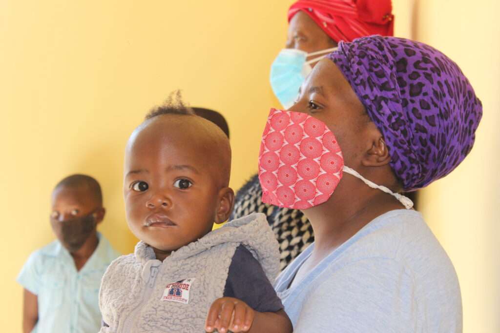 Mothers in South Africa attend CERI learning sessions