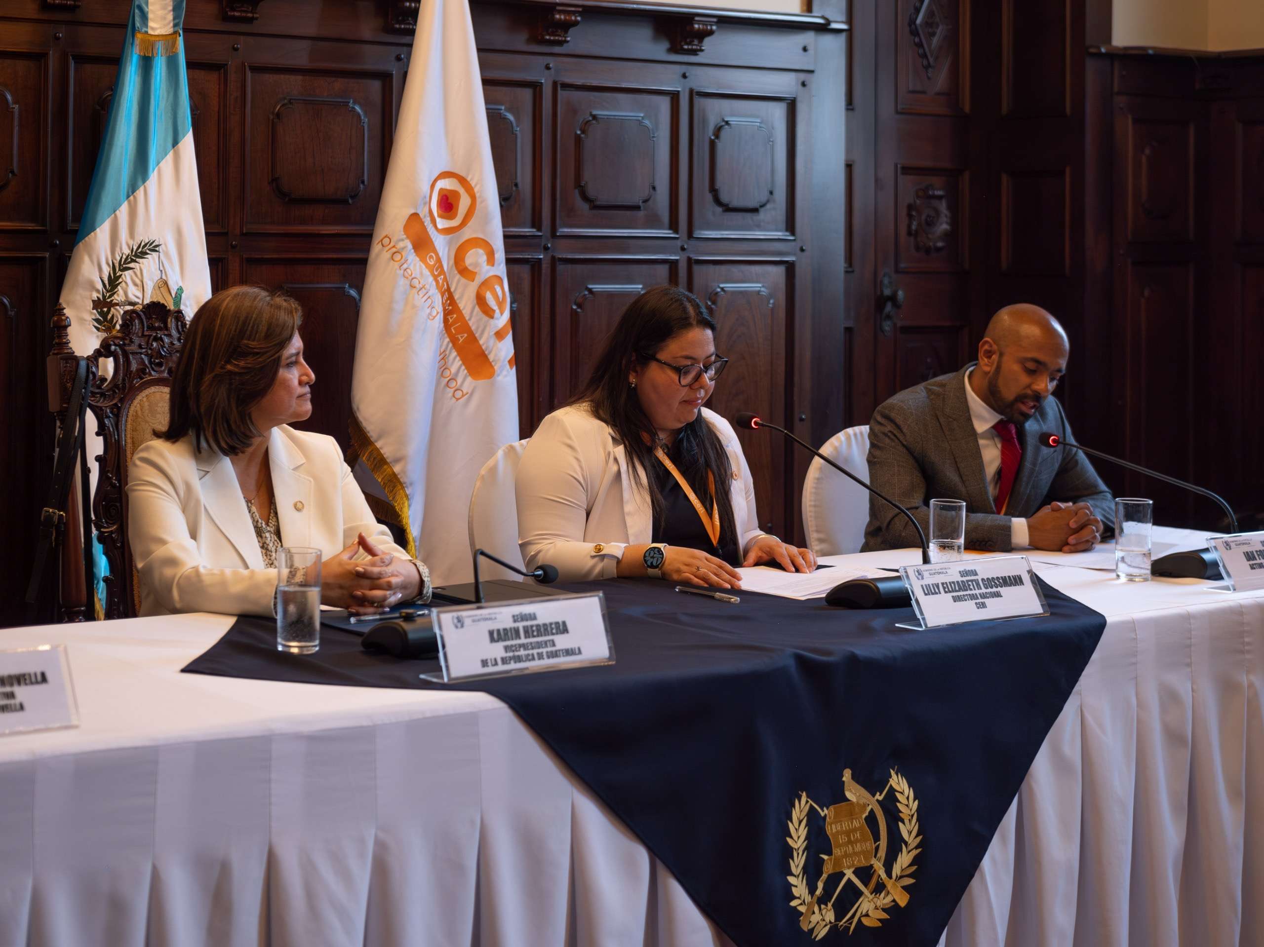 CERI agreement with Guatemala. Vice President of Guatemala. Opportunities for Young Leaders. Carlos F. Novella Foundation.